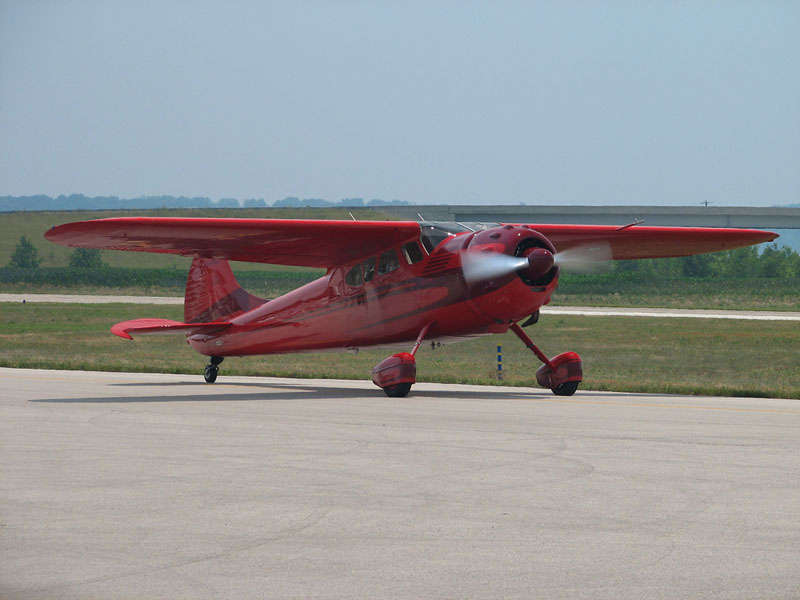 Cessna 195